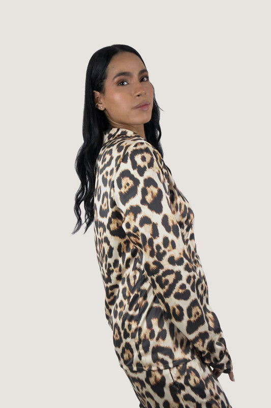 Camisa manga larga y pantalón Roar